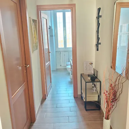 Apartment Agli Acquedotti, Con Giardino Privato